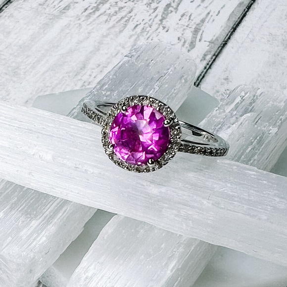 ✗ SOLD ✗ - Picture 2 of 6